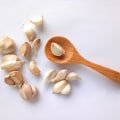 The Benefits and Risks of Garlic Capsules: What You Need to Know