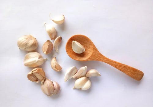 The Benefits and Risks of Garlic Capsules: What You Need to Know